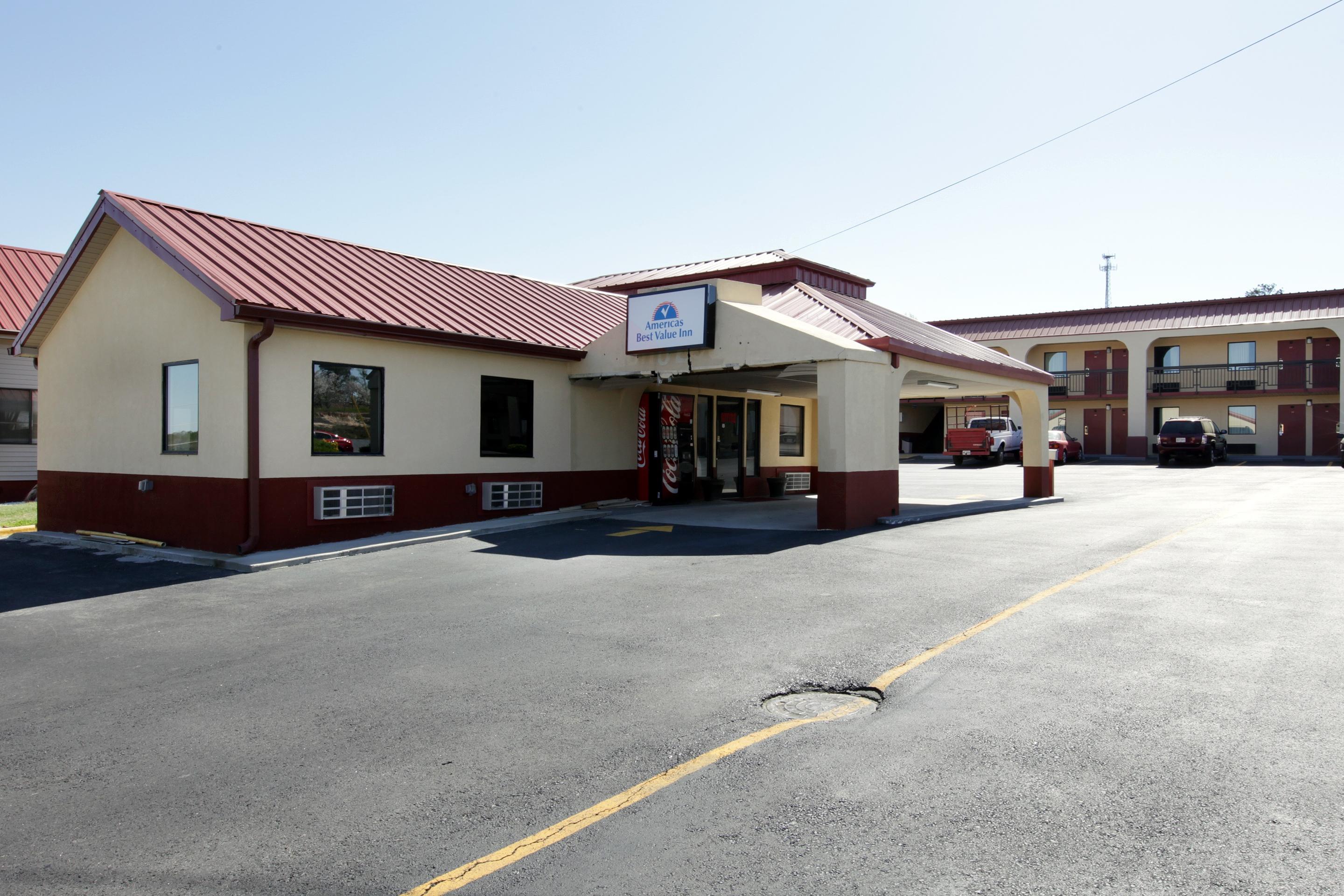 Americas Best Value Inn & Suites Macon Ngoại thất bức ảnh