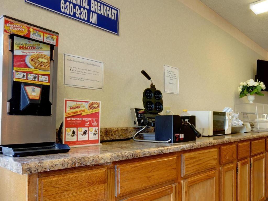 Americas Best Value Inn & Suites Macon Ngoại thất bức ảnh